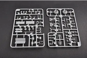 Trumpeter 1/35 Russian BTR-60PB Upgraded Armoured Personnel Carrier Vehicle Scaled Plastic Model Kit image 28181