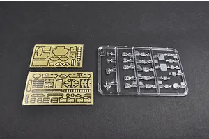 Trumpeter 1/35 Russian BTR-60PB Upgraded Armoured Personnel Carrier Vehicle Scaled Plastic Model Kit image 28183