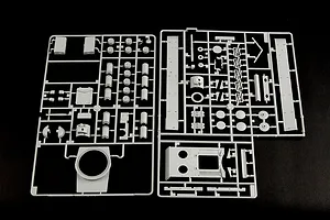 Trumpeter 1/35 Soviet KV-8 Heavy Tank Scaled Plastic Model Kit image 28239