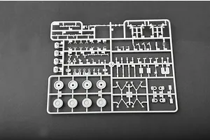 Trumpeter 1/35 Soviet KV-8 Heavy Tank Scaled Plastic Model Kit image 28248