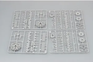 Trumpeter 1/35 German 17cm Kanone 18 Heavy Howitzer Scaled Plastic Model Kit image 28336