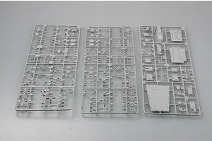 Trumpeter 1/350 USS Cole DDG-67 Missile Destroyer Plastic Model Kit image 28384