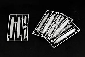 Trumpeter 1/32 US Aircraft Smart Bombs Weapons Set image 28491