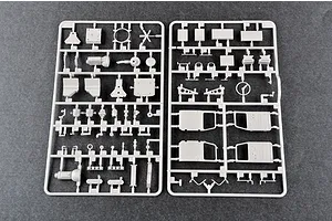 Trumpeter 1/35 Russian 4.5 Ton 6x6 URAL-375D Truck Scaled Plastic Model Kit image 28531