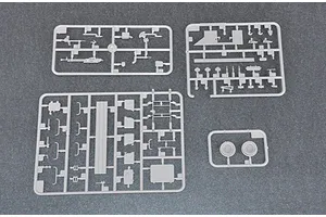 Trumpeter 1/35 Russian BTR-60PA Armoured Personnel Carrier Vehicle Scaled Plastic Model Kit image 28660