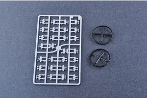 Trumpeter 1/35 Soviet Br-2 152mm Gun M1935 Self-Propelled Gun Scaled Plastic Model Kit image 29101