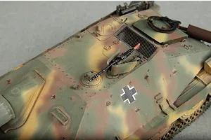 Trumpeter 1/35 German Jagdpanzer 38(t) Hetzer-Starr Self-Propelled Scaled Plastic Model Kit image 29111