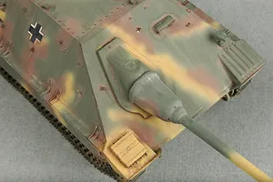 Trumpeter 1/35 German Jagdpanzer 38(t) Hetzer-Starr Self-Propelled Scaled Plastic Model Kit image 29112