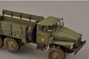 Trumpeter 1/35 Russian 6x6 URAL-4320 Truck Scaled Plastic Model Kit image 29209