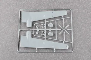 Trumpeter 1/72 Russian Su-27UB Jet Scaled Plastic Model Kit image 10