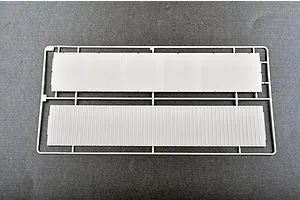 Trumpeter 1/35 40ft Shipping Container Scaled Plastic Model Kit image 29472