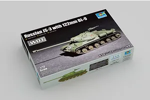 Trumpeter 1/72 scale Russian JS-3 with 122mm BL-9 tank model kit box, featuring artwork of the green tank on a grey background.