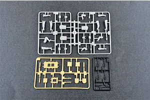 Trumpeter 1/35 Soviet Soldier Scud B Crew Scaled Plastic Model Kit image 30387