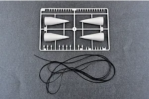 Trumpeter 1/35 Soviet Soldier Scud B Crew Scaled Plastic Model Kit image 30388