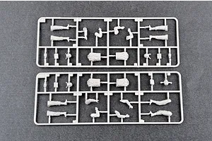 Trumpeter 1/35 Soviet Soldier Scud B Crew Scaled Plastic Model Kit image 30389