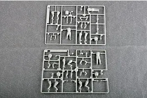 Trumpeter 1/35 German 280MM K5 (E) Leopold Railroad Gun Crews Scaled Plastic Model Kit image 30410