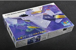 Trumpeter 1/144 YF-22 Lightning II Fighter Jet Scaled Plastic Model Kit image 30928