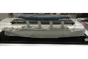 Trumpeter 1/200 Titanic Ship Plastic Model Kit w/ LED Lighting Set image 39979