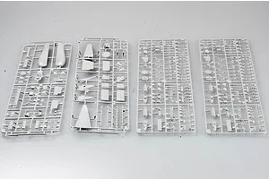 Trumpeter 1/350 Russian Admiral Lazarev (Ex-Frunze) Battlecruiser Plastic Model Kit image 41239