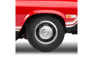 Revell 1/25 1968 Chevrolet Chevelle SS 396 Scaled Plastic Model Kit image 43013