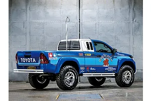 Tamiya CC-01 Toyota Hilux Extra Cab RC Rock Crawler Electric 4WD 1/10 Scale Kit image 43653