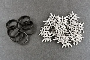 Trumpeter 1/16 Russian T-72B1 w/ Kontakt-1 Reactive Armor Main Battle Tank Scaled Plastic Model Kit image 44758