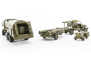 Airfix 1/72 USAAF WWII 8th Airforce Bomber Resupply Set Scaled Plastic Model Kit image 46277