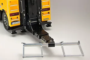 Tamiya FH16 Volvo Globetrotter RC Tow Truck Electric 8X4 1/14 Scale Kit image 47222