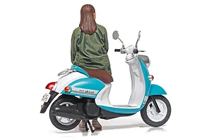 Tamiya 1/24 Campus Friends Set II Scaled Plastic Model Kit image 47495