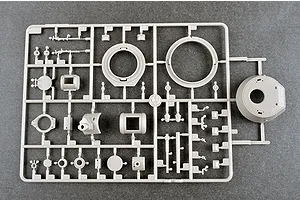Trumpeter 1/35 Soviet SMK Heavy Tank Scaled Plastic Model Kit image 49568