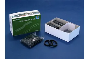 Trumpeter 1/16 1944 T-34/85 Type 147 Factory Medium Tank Scaled Plastic Model Kit image 49987