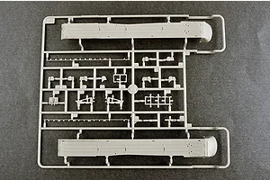 Trumpeter 1/35 Russian T-80BVM Battle Tank Scaled Plastic Model Kit image 50067
