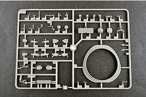 Trumpeter 1/35 Russian T-80BVM Battle Tank Scaled Plastic Model Kit image 50070