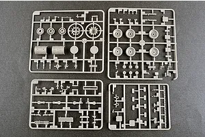 Trumpeter 1/35 Russian T-80BVM Battle Tank Scaled Plastic Model Kit image 50072