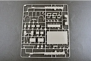 Trumpeter 1/35 Russian URAL-4320 Military Truck Scaled Plastic Model Kit image 50108