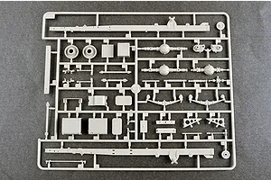 Trumpeter 1/35 Russian URAL-4320 Military Truck Scaled Plastic Model Kit image 50111