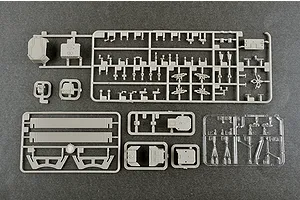 Trumpeter 1/700 Chinese Navy Type 052C Guided Missile Destroyer Scaled Plastic Model Kit image 50135