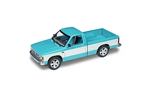 Revell 1/25 Chevy S-10 Custom Pickup Scaled Plastic Model Kit image 50485