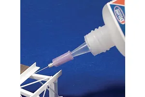 Deluxe Materials Plastic Glue 30ml image 51618