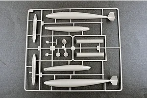 Trumpeter 1/32 USAF F-100C Super Sabre Fighter Jet Scaled Plastic Model Kit image 52781