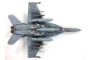 Academy 1/72 USN F/A-18E VFA-143 "Pukin Dogs" Super Hornet Scaled Plastic Model image 54983