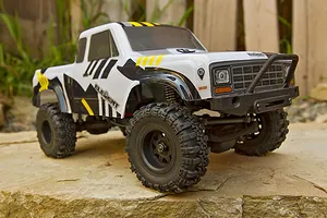 Element RC Enduro24 Sendero Trail Truck RC Rock Crawler Electric 4WD 1/24 Scale RTR - Yellow & Black image 56703