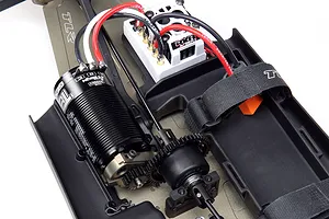 TLR 8IGHT-XT/XTE RC Truggy Nitro/Electric 4WD 1/8 Scale Race Kit image 58820