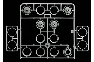 Italeri 1/24 Australian Truck Scaled Plastic Model Kit image 59107