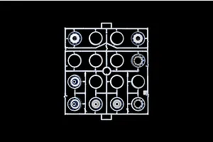 Italeri 1/24 Iveco Turbostar 190-42 Canvas With Elevator Scaled Plastic Model Kit image 59137