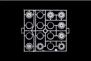 Italeri 1/24 Scania 143M Topline 4x2 Semi-Truck Scaled Plastic Model Kit image 59204
