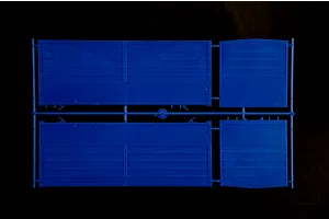 Italeri 1/24 Volvo F16 Globetrotter Canvas Truck With Elevator Scaled Plastic Model Kit image 59224