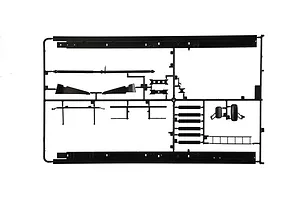 Italeri 1/24 Volvo F16 Globetrotter Canvas Truck With Elevator Scaled Plastic Model Kit image 59227