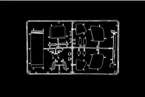 Italeri 1/24 Volvo F16 Globetrotter Medium Roof Truck Scaled Plastic Model Kit image 59242