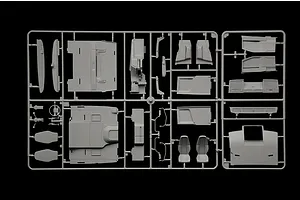 Italeri 1/24 Volvo F16 Globetrotter Medium Roof Truck Scaled Plastic Model Kit image 59244